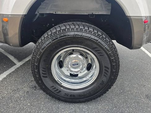 Used 2018 Ford F350 King Ranch w/ King Ranch Ultimate Package AWD/4WD image 13
