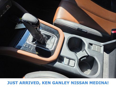 Used 2025 Subaru Forester Touring AWD/4WD image 12