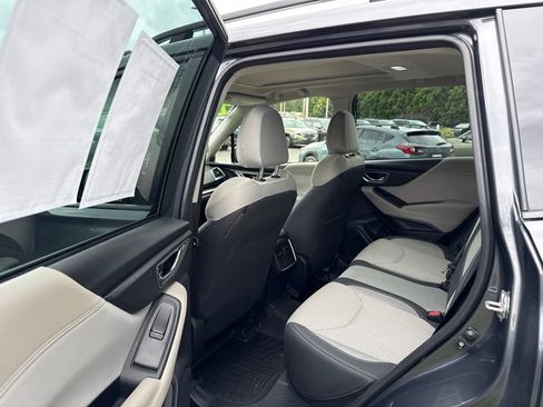 Used 2022 Subaru Forester Premium AWD/4WD image 17