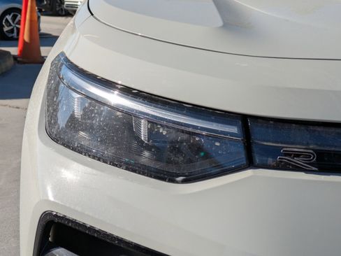 New 2026 Volkswagen Tiguan SE R-Line FWD image 10