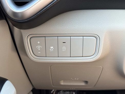 Used 2023 Kia Soul LX FWD image 14
