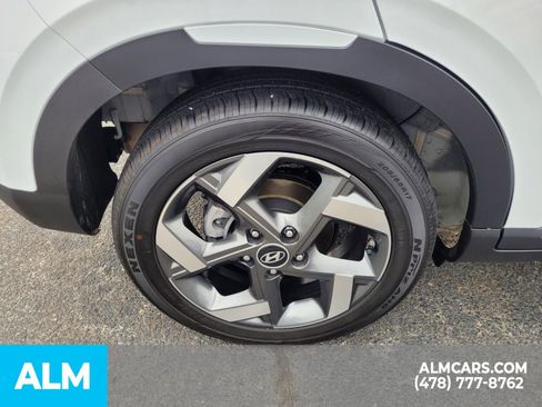 Used 2023 Hyundai Venue Limited w/ Cargo Package image 12