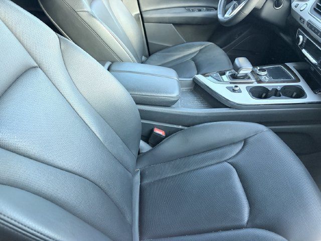 Used 2019 Audi Q7 2.0T Premium Plus w/ Premium Plus Package AWD/4WD image 5