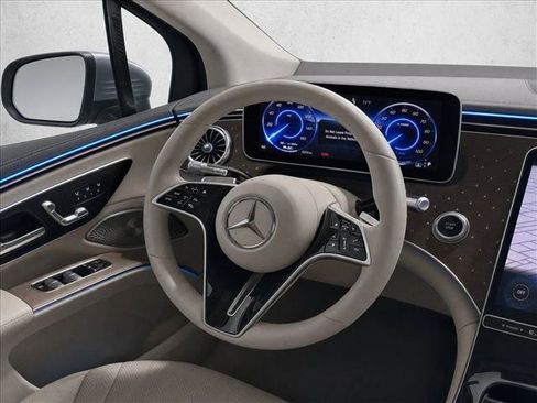 Used 2023 Mercedes-Benz EQS 450+ SUV image 23