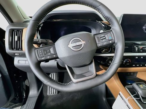 New 2026 Nissan Pathfinder Platinum AWD/4WD image 10