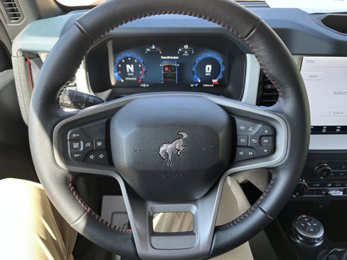 Certified 2025 Ford Bronco Heritage Edition AWD/4WD image 16