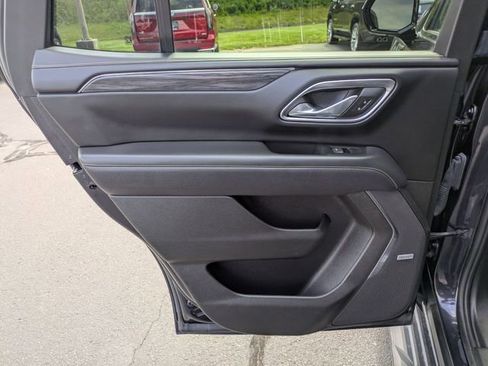 Used 2023 GMC Yukon SLT image 28