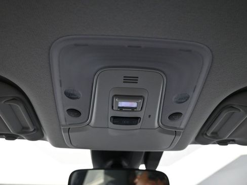 Used 2022 Toyota Prius Prime LE FWD image 19