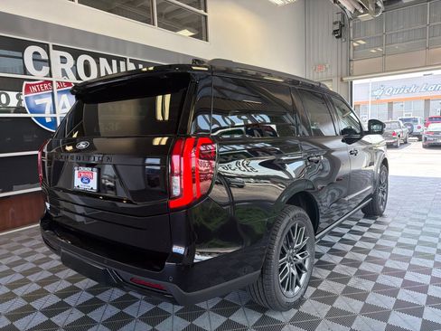 New 2027 Ford Expedition Platinum w/ Stealth Appearance Package AWD/4WD image 6