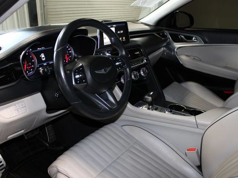 Used 2019 Genesis G70 3.3T Advanced RWD image 24