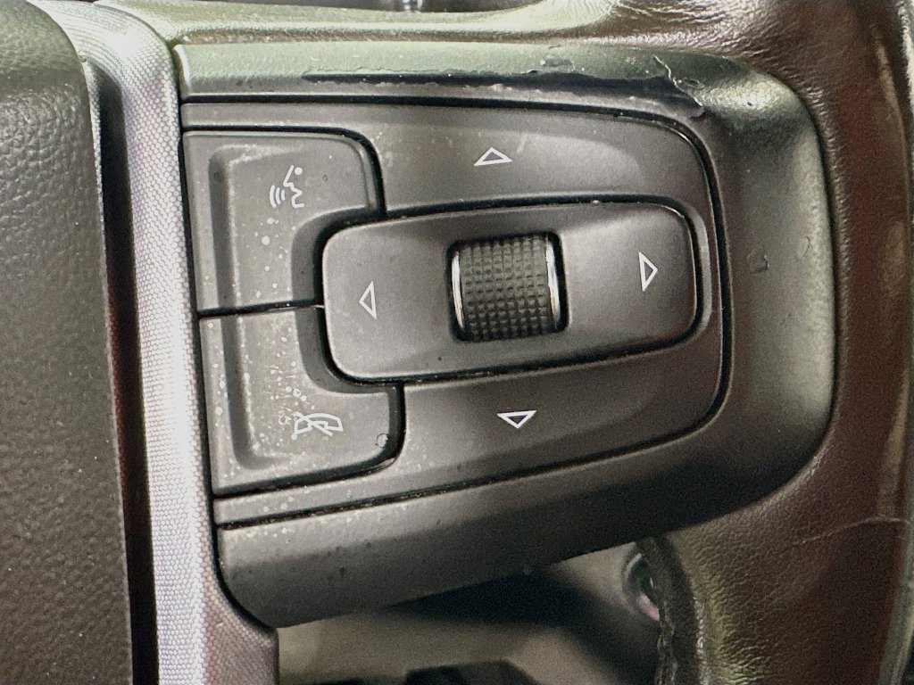 Used 2021 GMC Sierra 1500 SLT AWD/4WD image 26