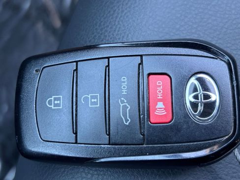 Used 2025 Toyota Highlander XSE image 21