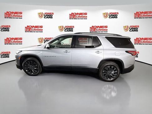 Used 2023 Chevrolet Traverse RS AWD/4WD image 16