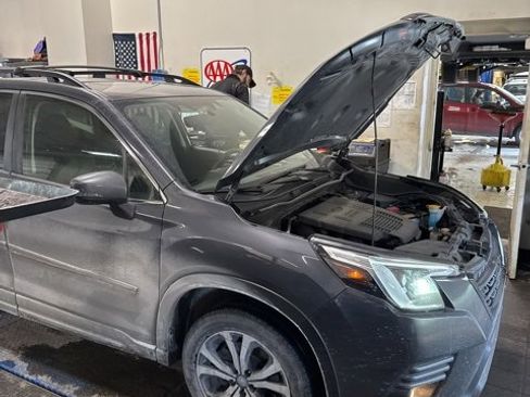 Used 2022 Subaru Forester Limited image 14