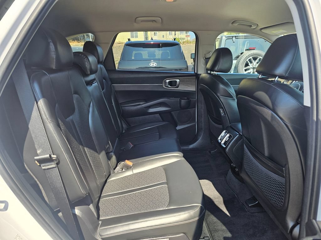 Used 2022 Kia Sorento S AWD/4WD image 13