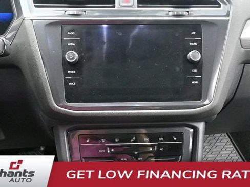 Used 2023 Volkswagen Tiguan SE AWD/4WD image 18