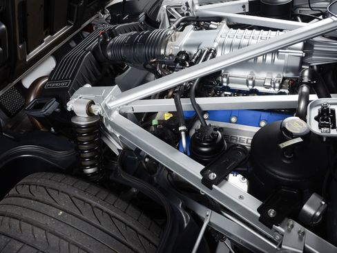 Used 2006 Ford GT RWD image 17