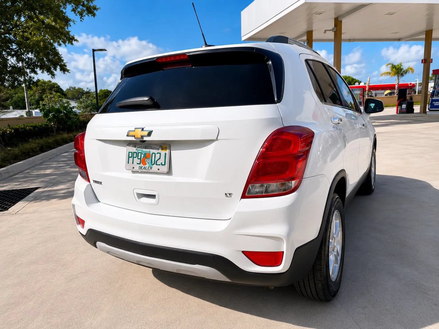 Used 2020 Chevrolet Trax LT w/ LT Convenience Package FWD image 7