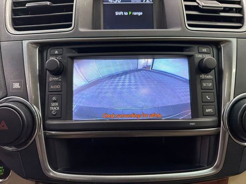 Used 2013 Toyota Highlander Limited image 31