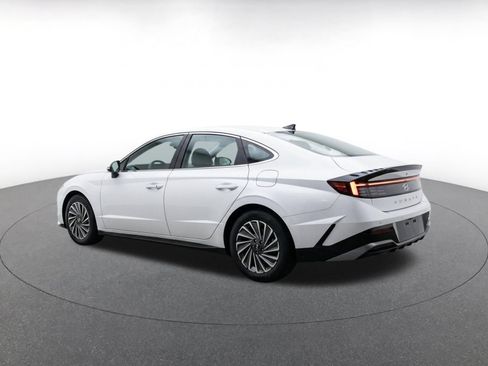 Used 2025 Hyundai Sonata SEL FWD image 7