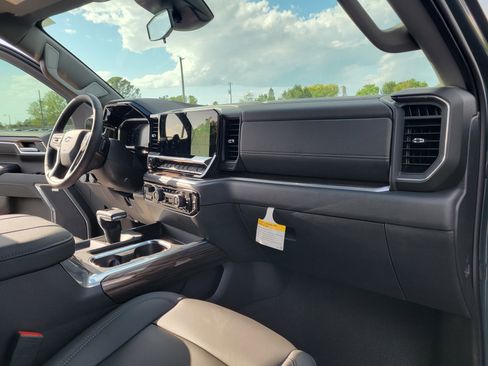 Used 2026 Chevrolet Silverado 1500 LT Trail Boss w/ Convenience Package II image 35