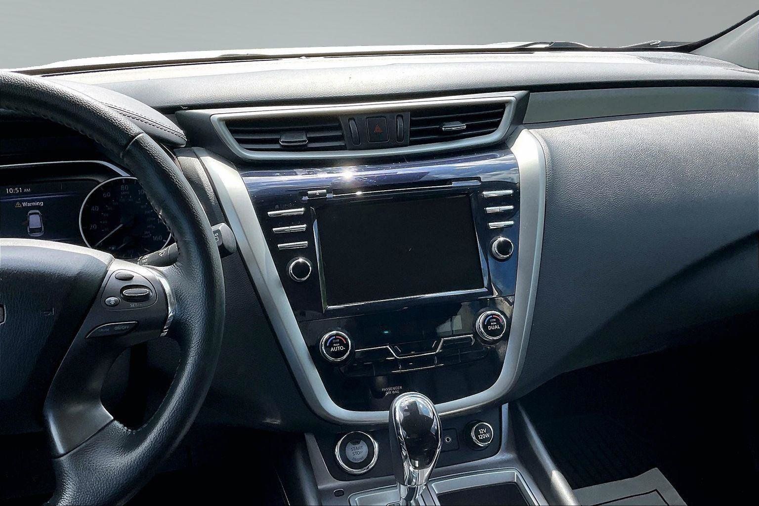 Used 2024 Nissan Murano SV w/ SV Midnight Edition Package AWD/4WD image 6