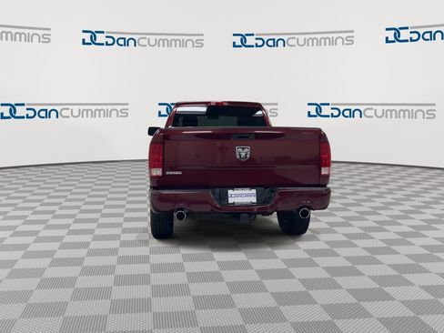 Used 2017 RAM 1500 Express RWD image 7