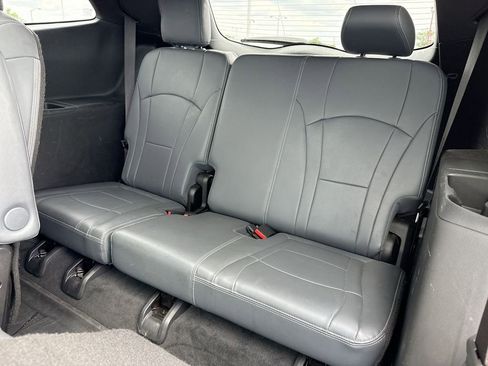 Used 2022 Buick Enclave Premium w/ Experience Buick Package AWD/4WD image 24