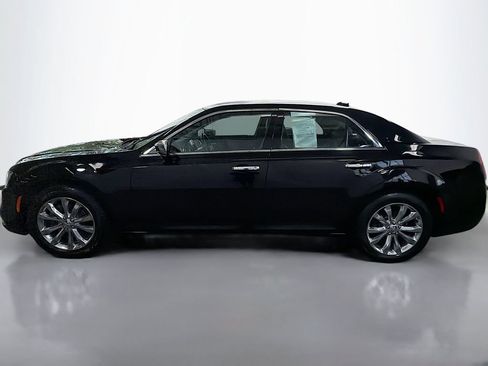 Used 2018 Chrysler 300 Limited AWD/4WD image 6