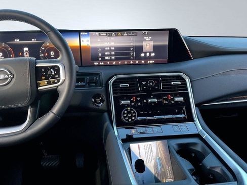 New 2025 Nissan Armada Platinum Reserve image 7