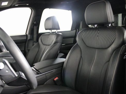 Used 2023 Hyundai Palisade Calligraphy image 16