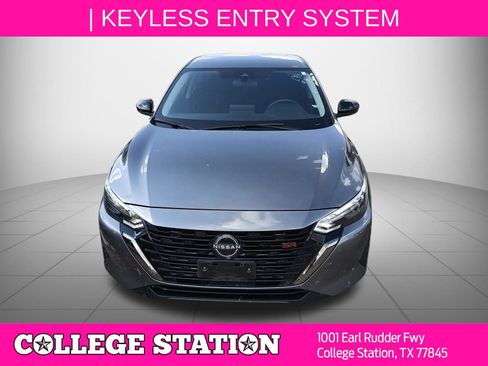 Certified 2024 Nissan Sentra SR FWD image 5