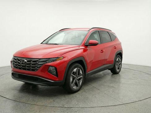Used 2025 Hyundai Tucson SEL AWD/4WD image 3