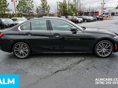 Used 2022 BMW 330i Sedan w/ Driving Assistance Package image 9