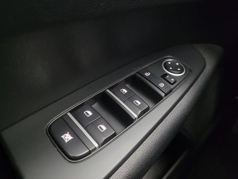 Used 2023 Kia Forte LXS image 27