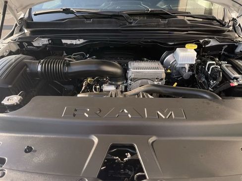 Used 2024 RAM 1500 Limited AWD/4WD image 26