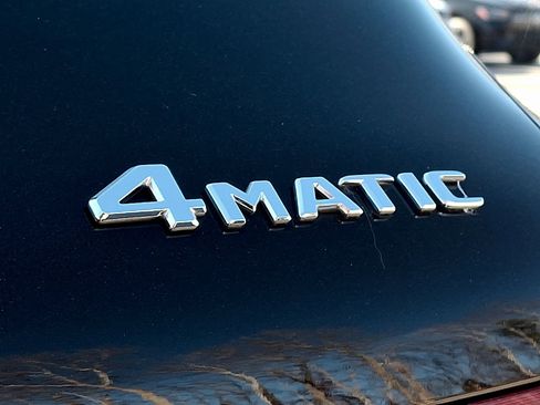 Certified 2020 Mercedes-Benz GLC 300 4MATIC image 31