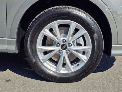 New 2025 Audi Q3 2.0T Premium image 9