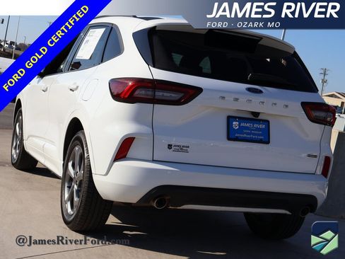 Certified 2023 Ford Escape ST-Line Select image 3