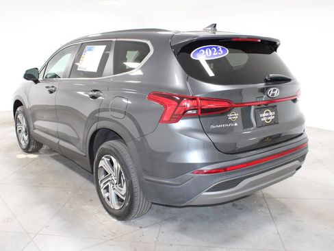 Used 2023 Hyundai Santa Fe SE AWD/4WD image 6