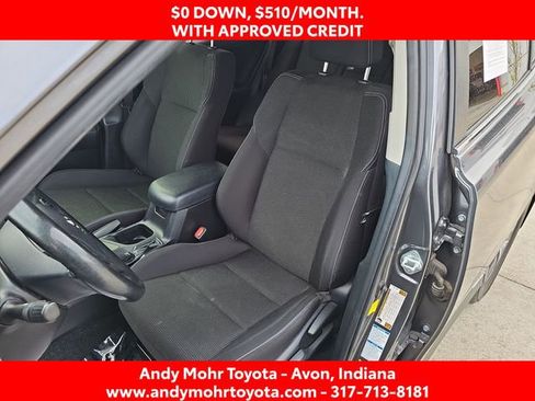 Used 2018 Toyota RAV4 XLE image 10