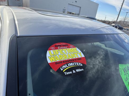 Used 2024 Honda Accord EX image 17