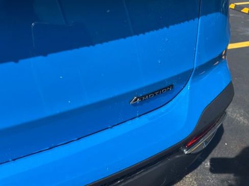 New 2026 Volkswagen Taos SE AWD/4WD image 16