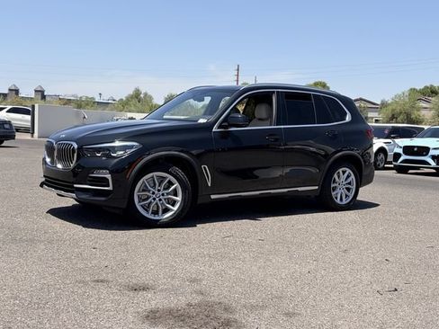 Used 2021 BMW X5 xDrive40i w/ Premium Package 2 AWD/4WD image 2