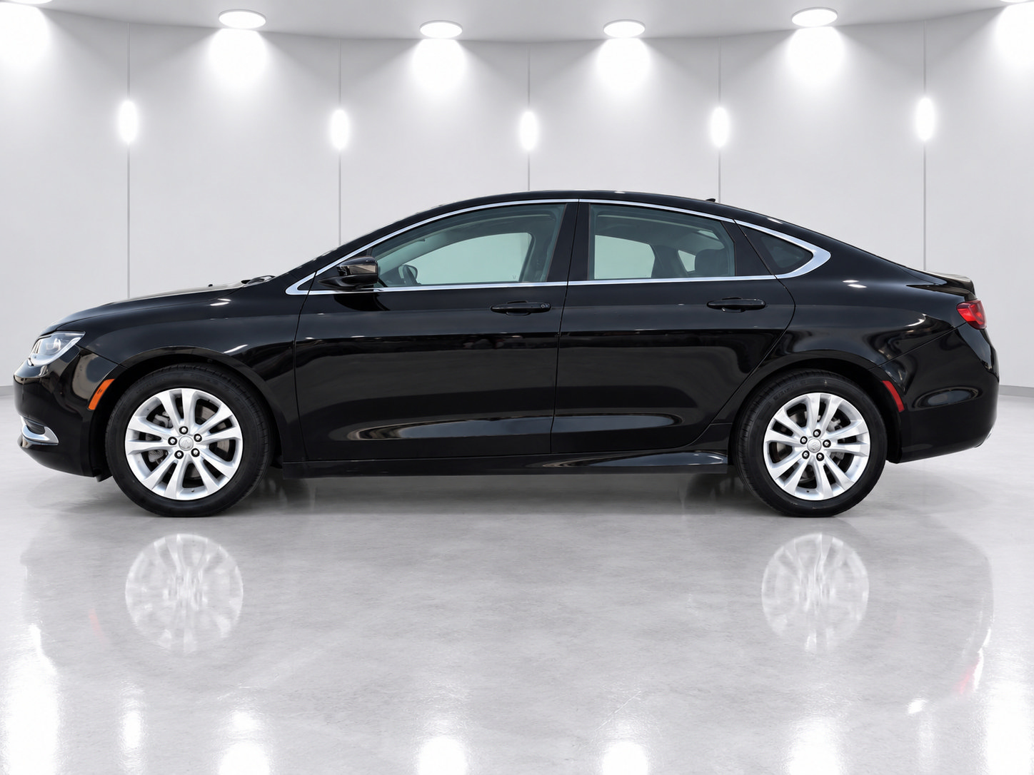 Used 2016 Chrysler 200 Limited w/ Convenience Group FWD image 3