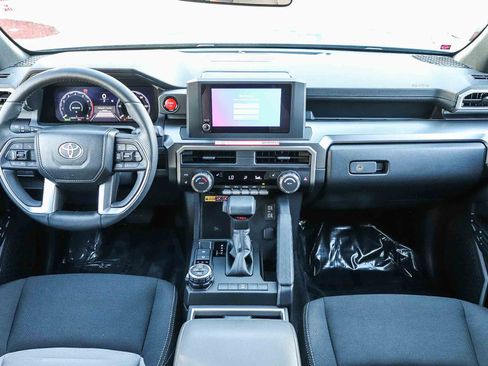 Used 2025 Toyota 4Runner TRD Off-Road image 14