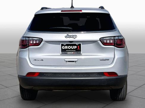 Used 2024 Jeep Compass Latitude AWD/4WD image 5