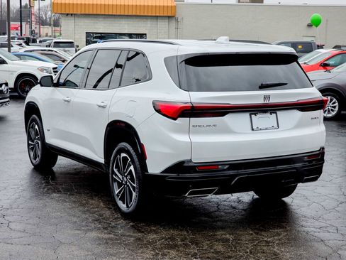Used 2025 Buick Enclave Sport Touring image 14