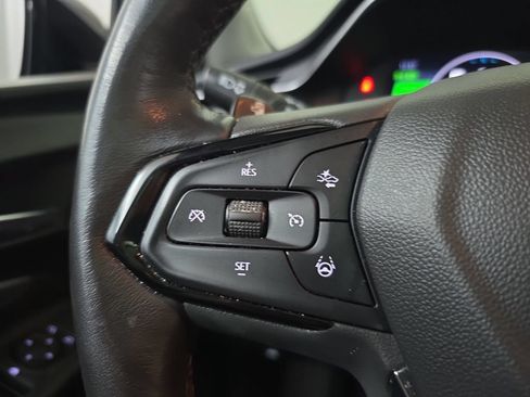 Used 2023 Chevrolet Bolt EUV Premier w/ Sun & Sound Package FWD image 19