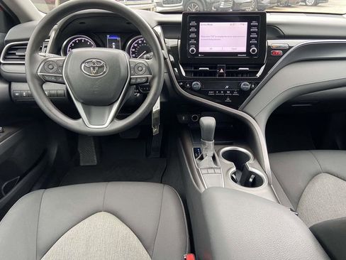 Used 2023 Toyota Camry LE image 10